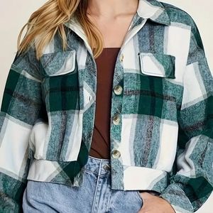 Women's Green Plaid Cropped Flannel top Size Medium